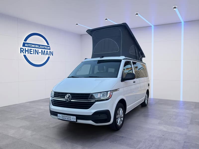 VW T6.1 California Coast mit Aufstelldach im Studio