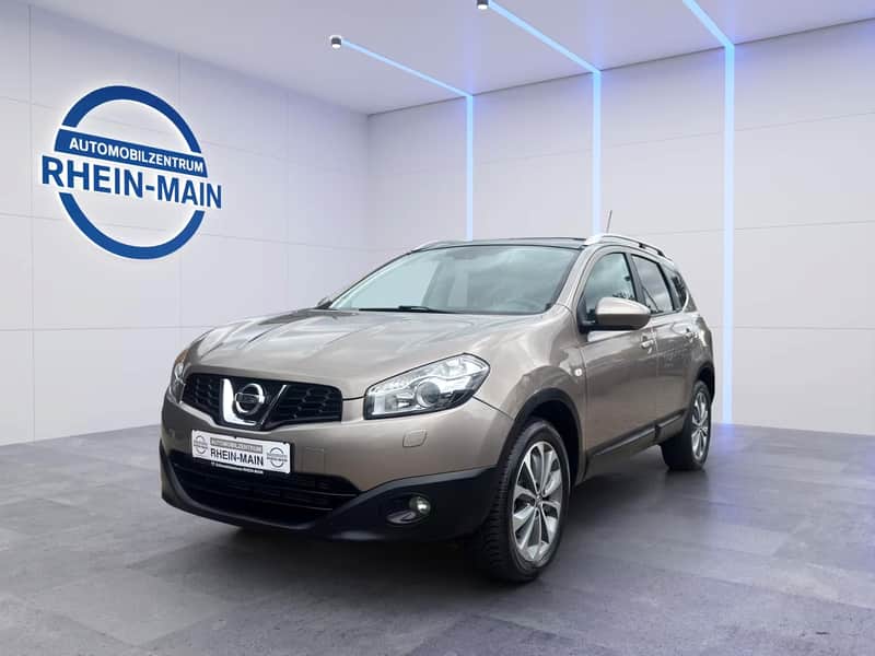 Nissan Qashqai+2 4x4 7-Sitzer im Studio des Automobilzentrums Rhein-Main