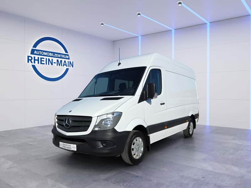 Mercedes-Benz Sprinter 213 CDI Kasten im Studio des Automobilzentrums Rhein-Main