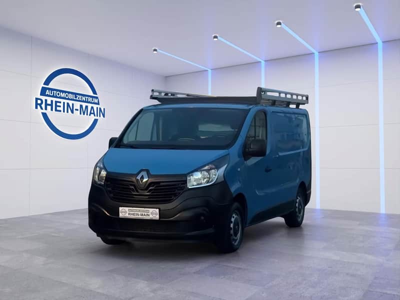 Renault Trafic L1H1 2,9t im Studio des Automobilzentrums Rhein-Main
