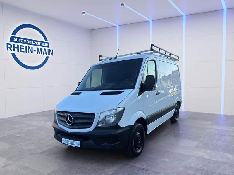 Mercedes-Benz Sprinter 214 CDI im Studio des Automobilzentrums Rhein-Main